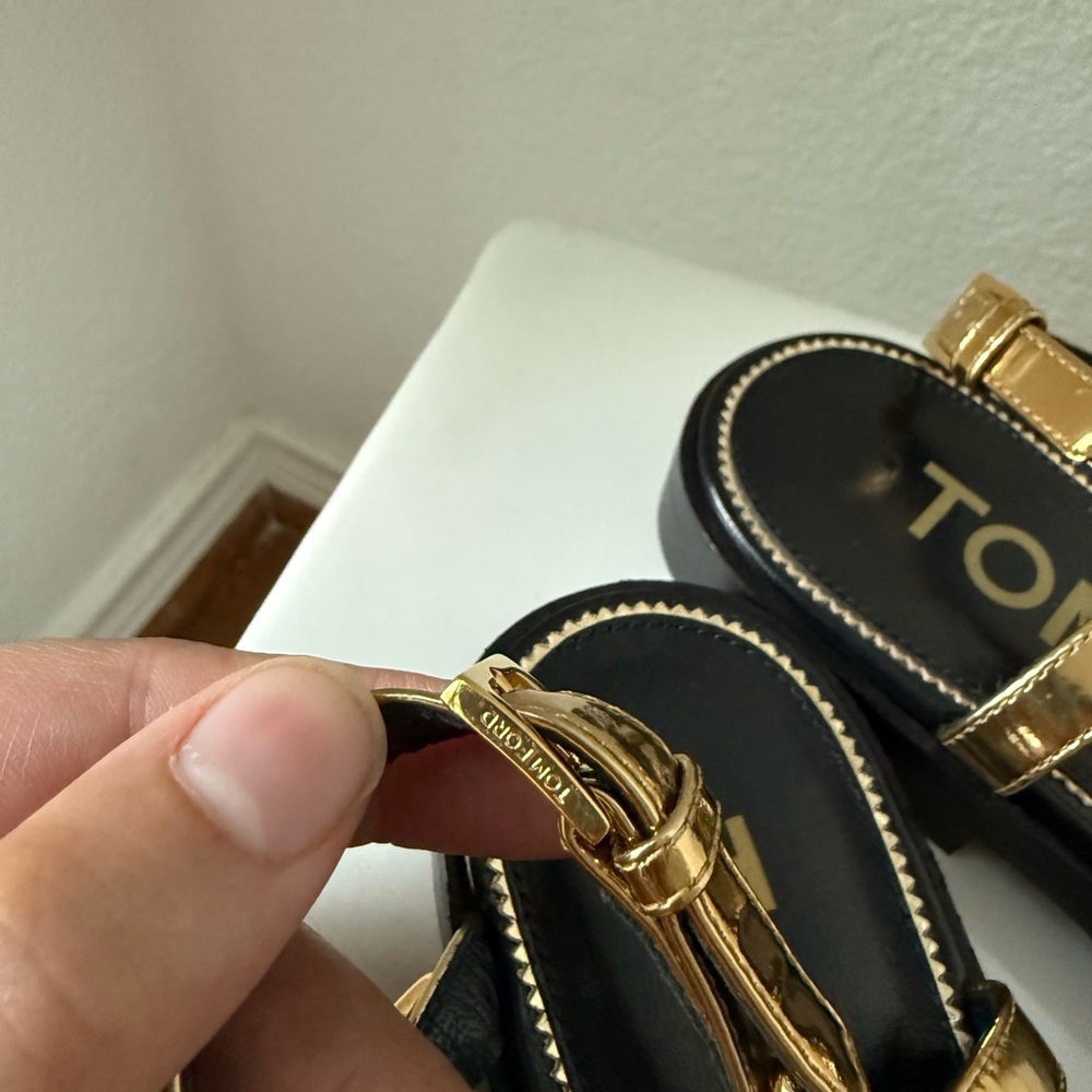 Tom Ford MIRROR LEATHER CURVE CHAIN THONG SANDAL Size 37 - Picture 5 of 14